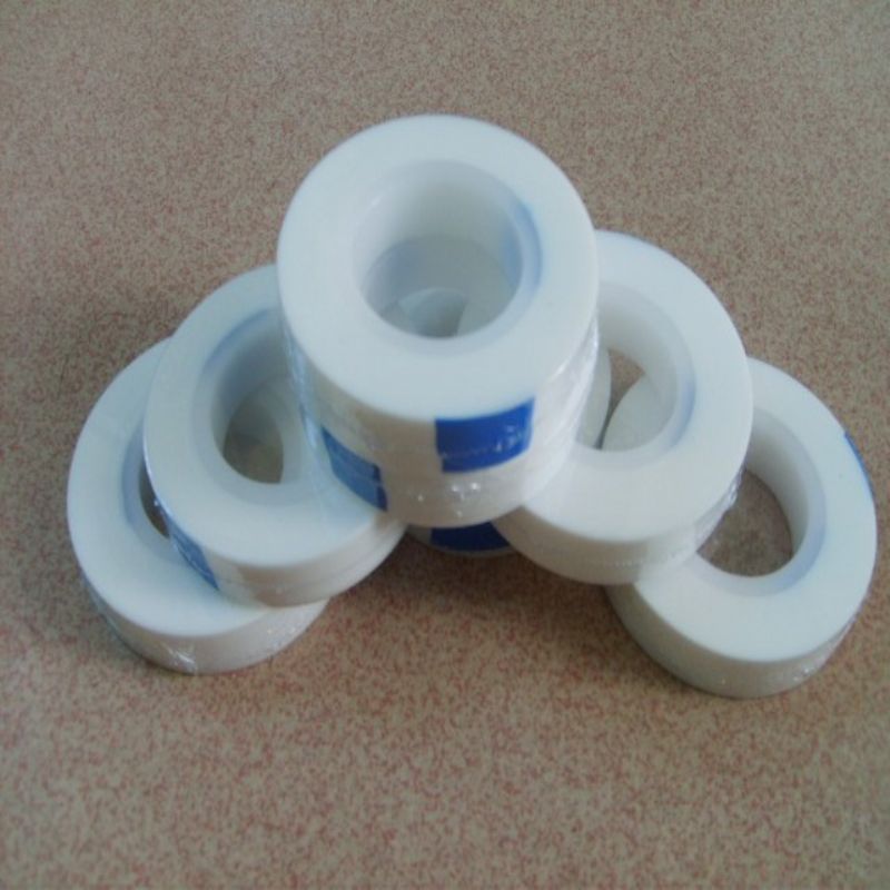 Polytetrafluoroethylene (PTFE) film for liquid crystal display (LCD) production